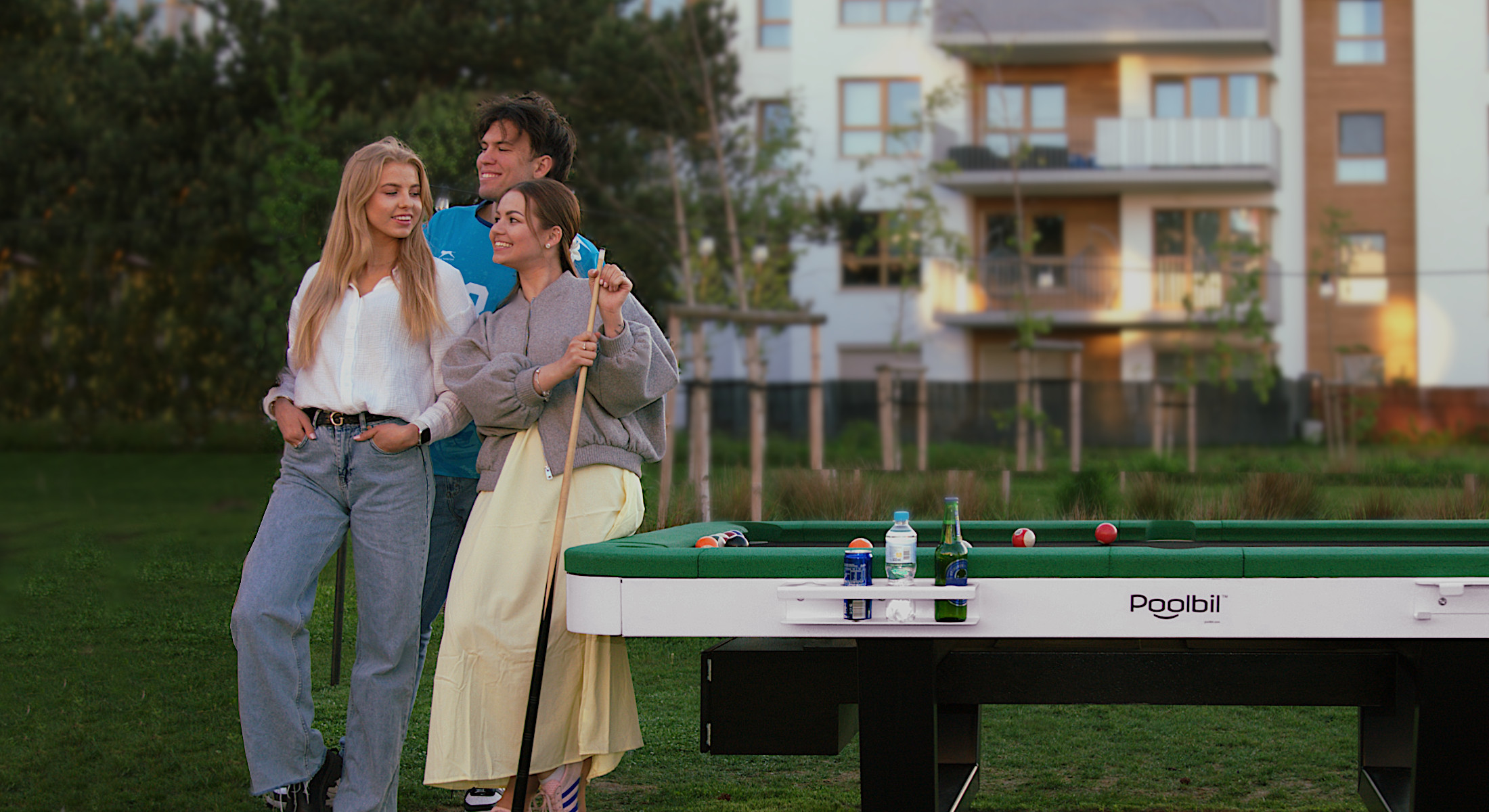 1free-outdoor-pool-table-application